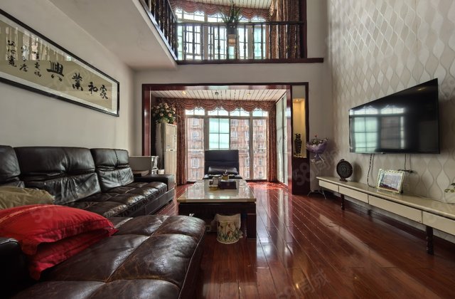 桔城世家3室2厅185㎡51.8万二手房图片