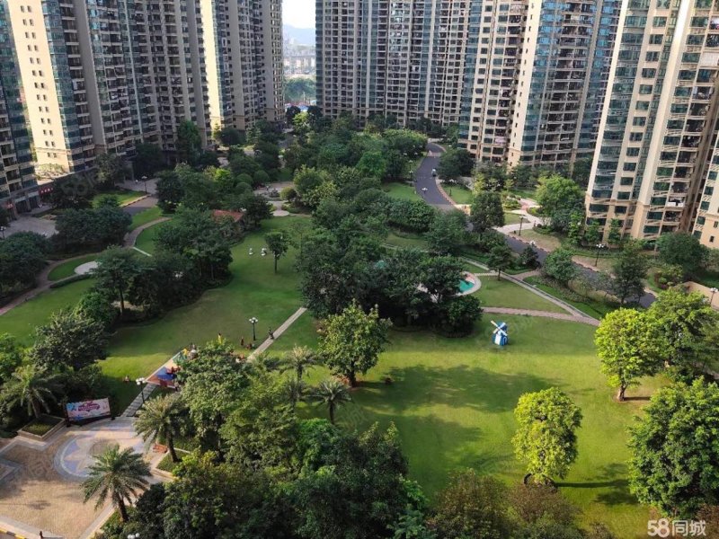 恒大城二期3室2厅2卫135㎡南北75万