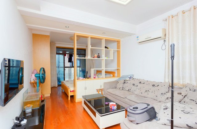 蓝鼎滨湖假日翰林园1室1厅53㎡85万二手房图片