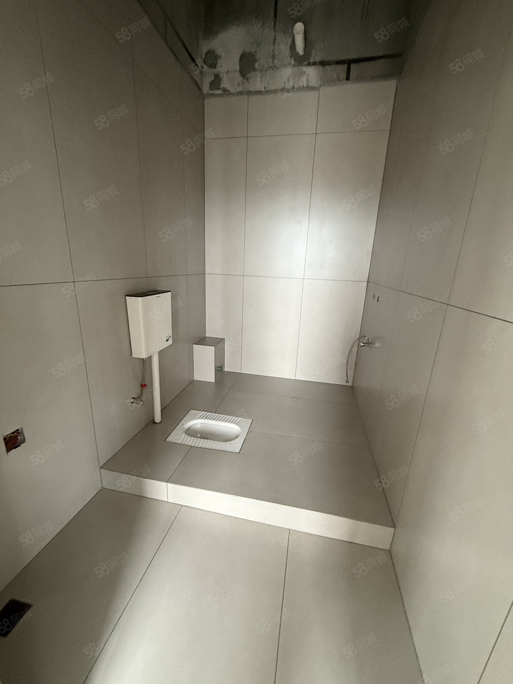 东方玺园6室3厅3卫200㎡南北95.8万