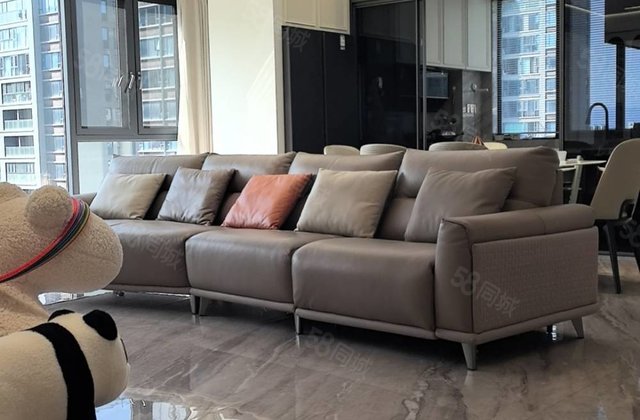 杨帆泊悦4室2厅140㎡318万二手房图片