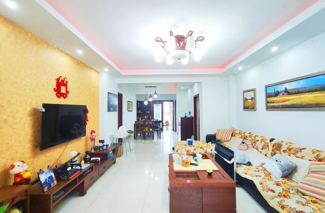 塞纳河畔3室2厅133.44㎡114万二手房图片