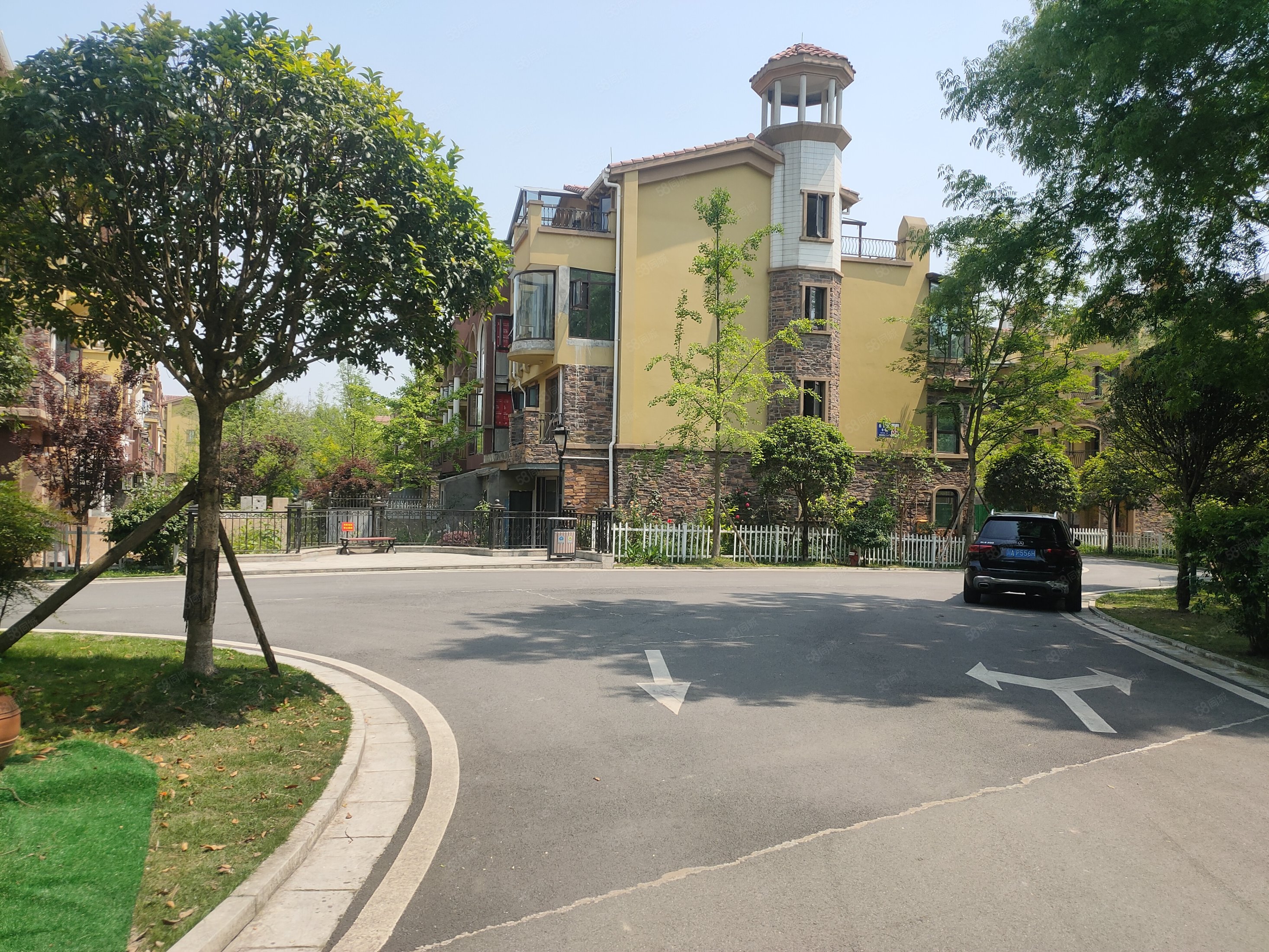 【10图】蓝泊湾 3期联排中户 产权199平实得300 ,蓝泊湾-成都58同城