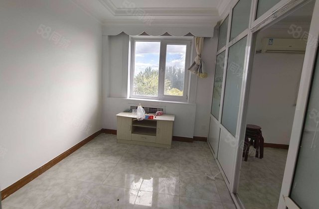 于家园一区3室1厅113.8㎡160万二手房图片