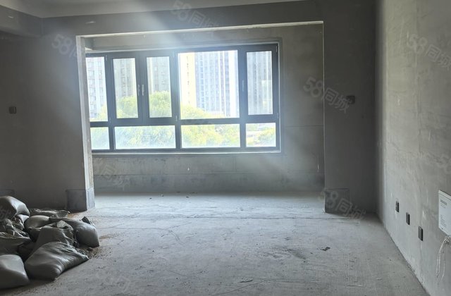 礼乐胜景4室2厅166㎡102万二手房图片