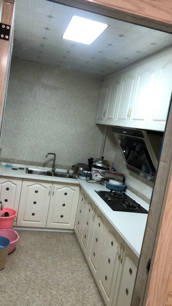 诺贝尔花园3室2厅2卫108.85㎡西59万