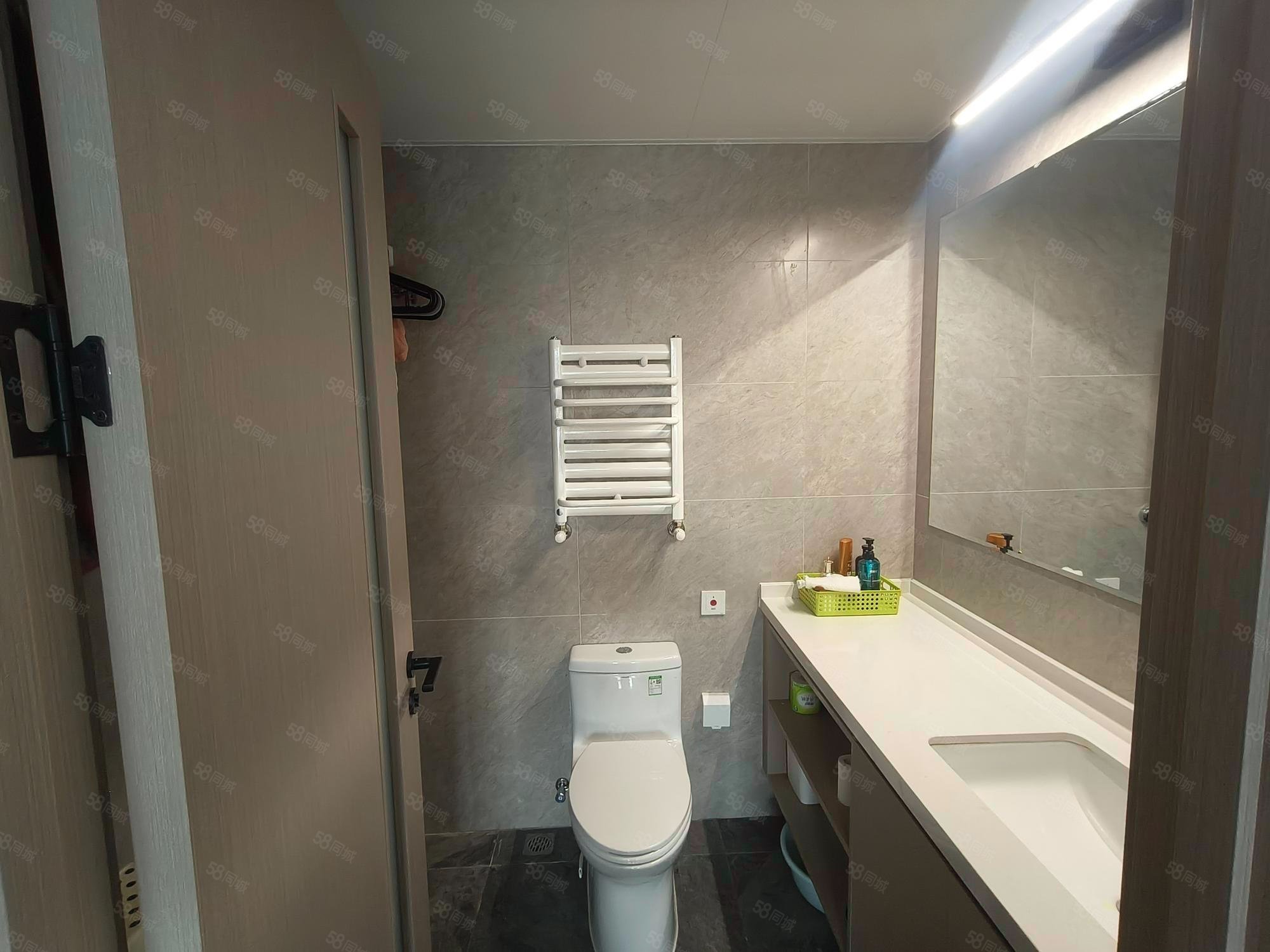 越秀天恒懷山府(1號院)4室2廳2衛(wèi)141.23㎡南北480萬