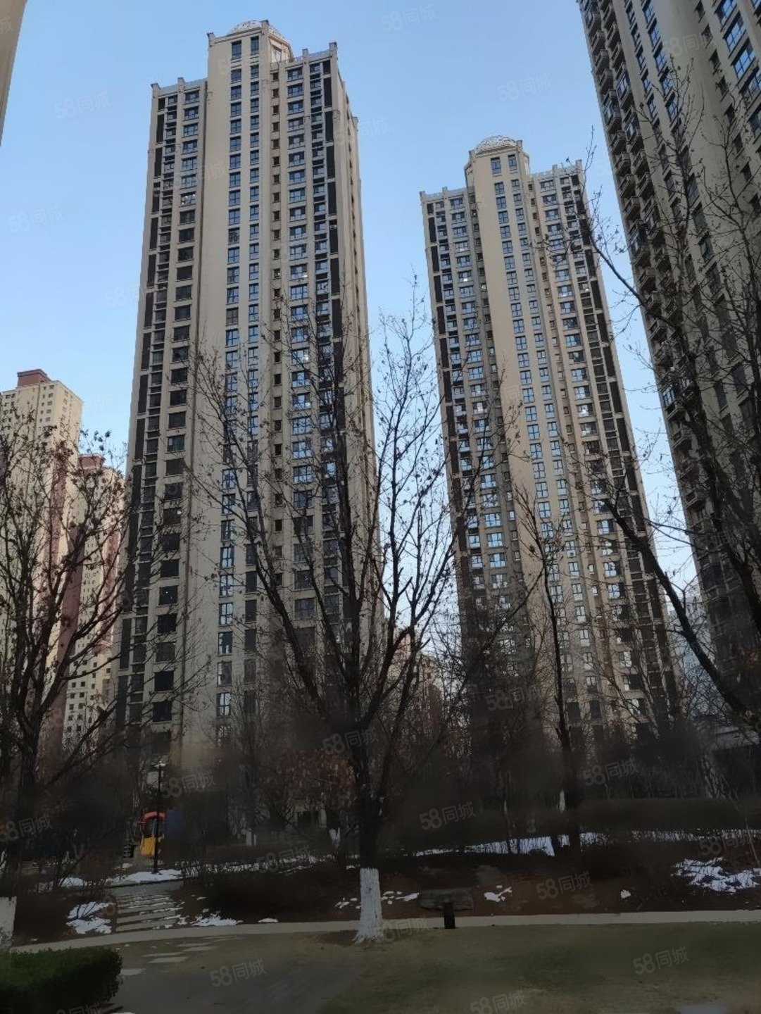 特价好房华业玫瑰东方二期两室封闭小区近市场即住