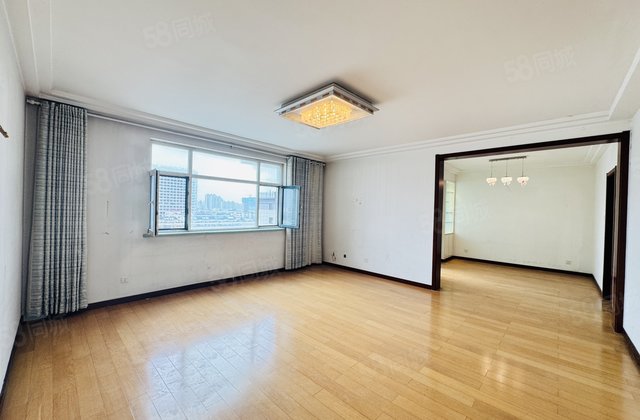 湖景房水韵花都 铁塔 三中市场 精装 小区停车方便 好楼层