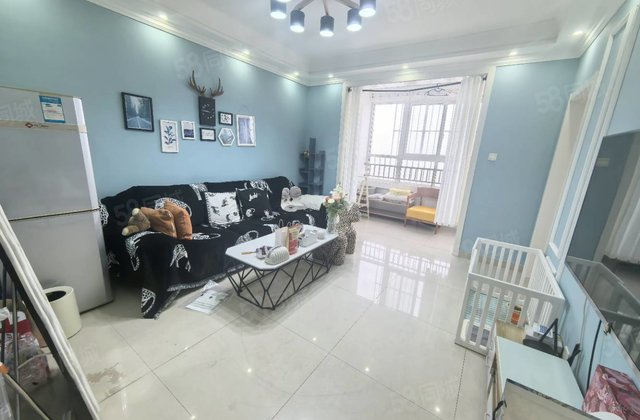 汽车站南邻 单价五千出头 电梯精装两室 金柱后许 免大税