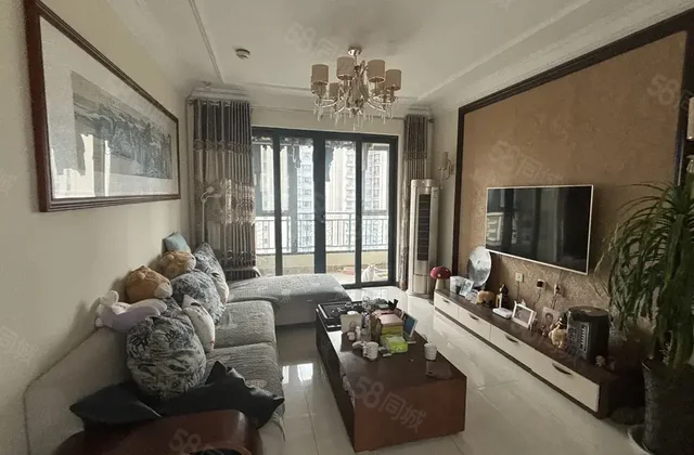 恒大名都三室，111平精装三室113万8