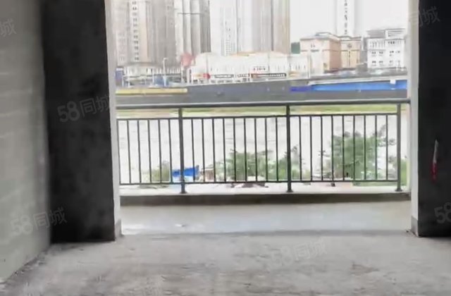 启天望江园4室2厅131.74㎡62万二手房图片