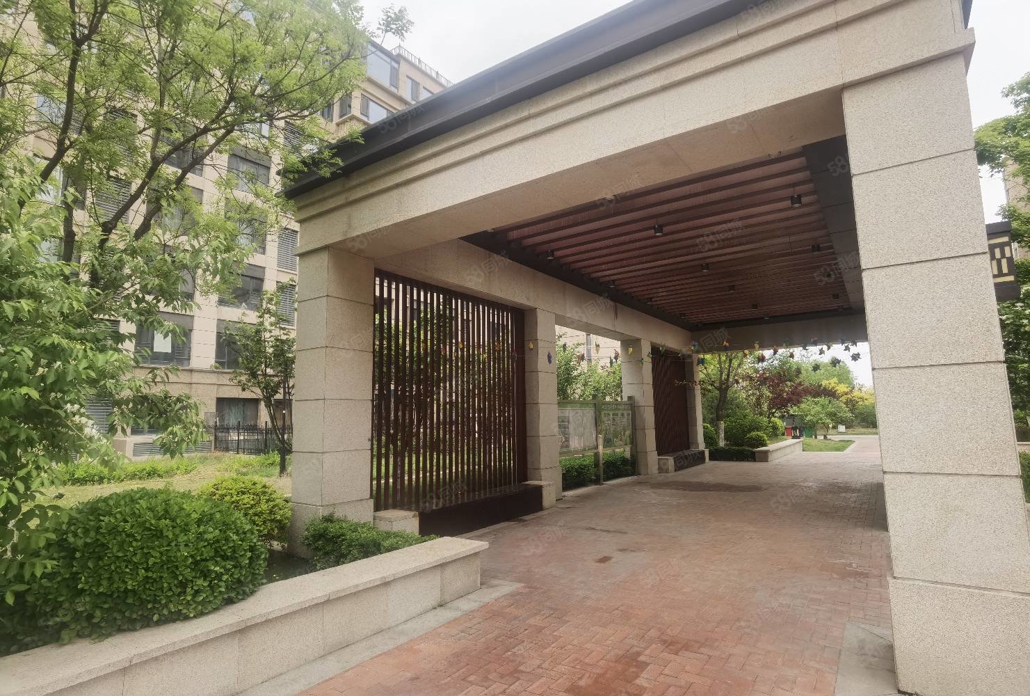 恒泰悦璟府3室2厅1卫139.68㎡南北200万