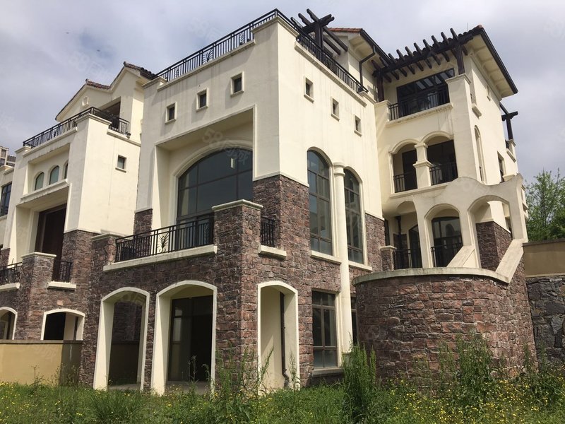 带400平花园乐湾国际山湖御景独栋别墅 地面4层 原购价出售