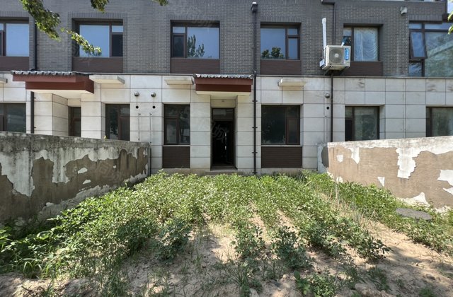 急售 东昌府院 价格   前后院 大露台 235平看房方便