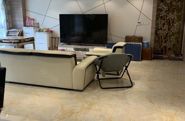 汇富华庭3室2厅134㎡75万二手房图片