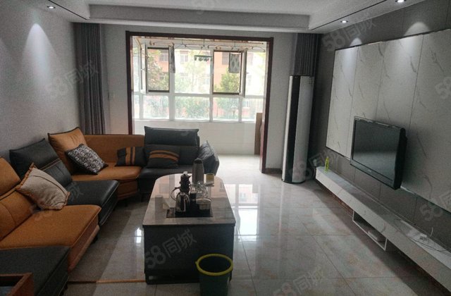 中景华庭A区(公寓住宅)3室2厅134.15㎡106万二手房图片