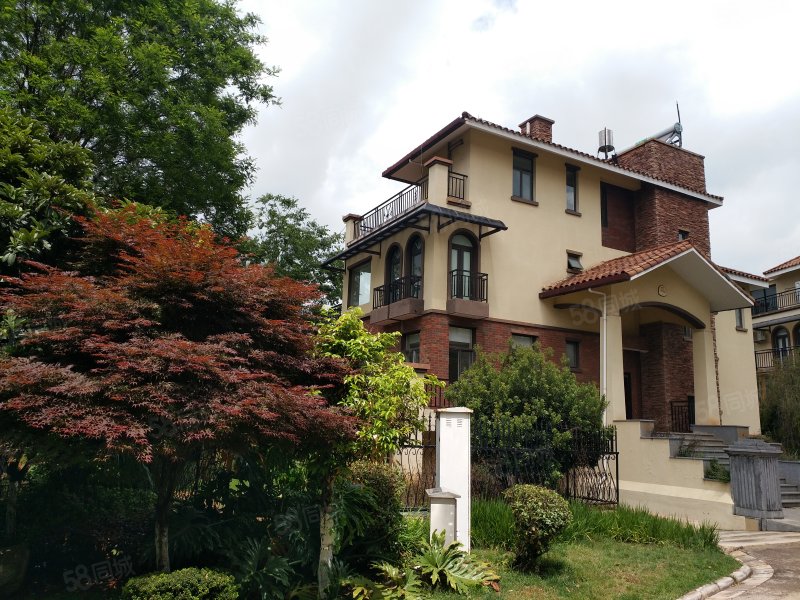 万辉星城丽景湾(别墅)4室2厅3卫219.66㎡南北236万