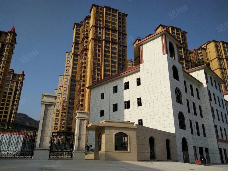 凯泽世纪公园前排13楼3室毛坯房包过户全款63万.