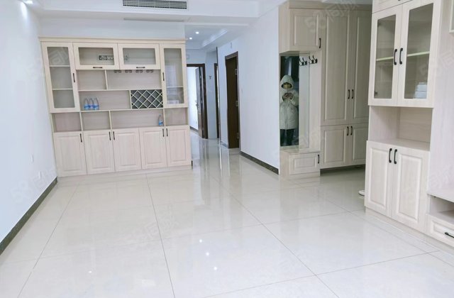 昌润莲城瑞荷园3室2厅2卫好楼层带地下室诚心出售送地下室