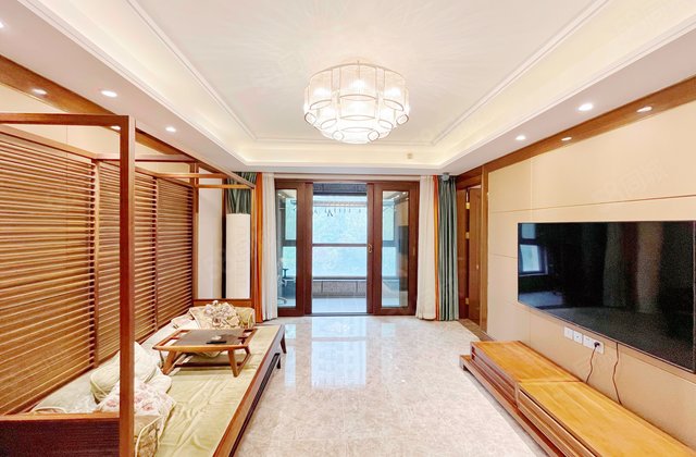 恒大悦龙台3室2厅140.47㎡249万二手房图片