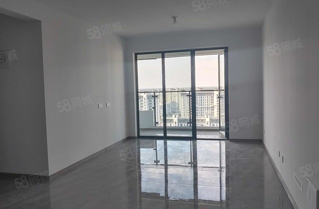 实验城市芳华低密宜居 新房送车位储藏室