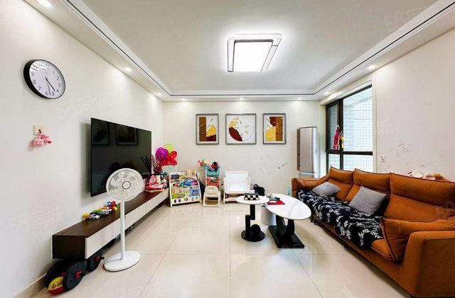 东昌本校！市中心！三室两厅双卫，好户型南北通透小区免费停车