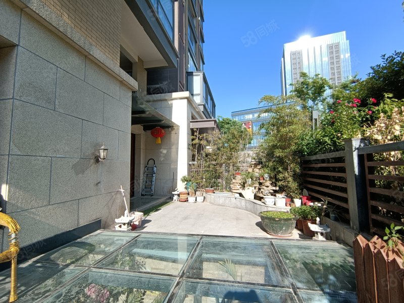 日月湖总部港旁建业山水湖城一楼前后带院复试精装修领包入住