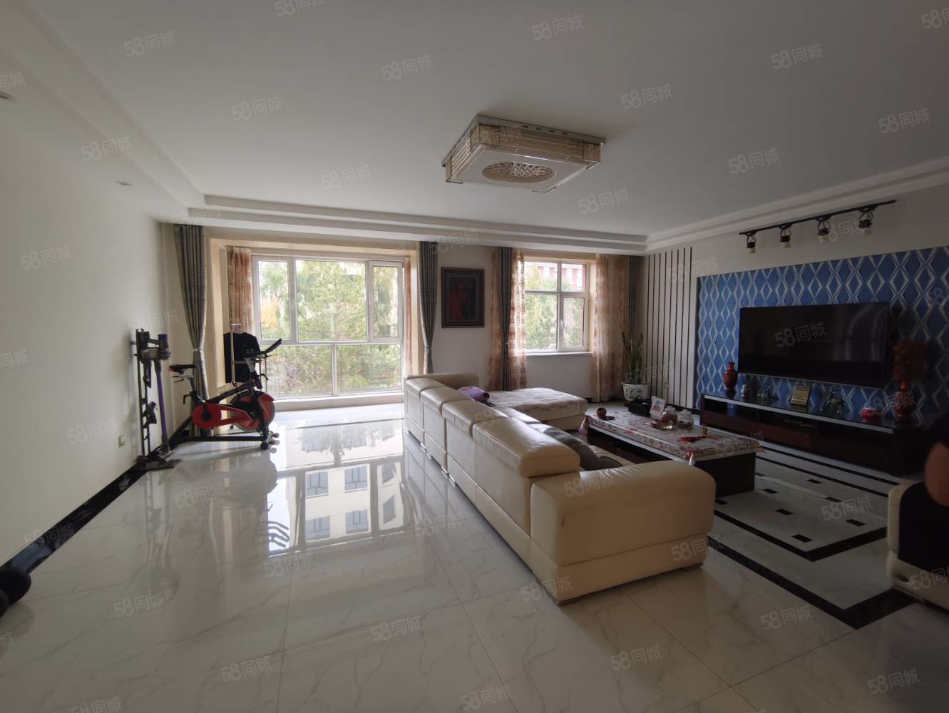 和谐小区4室2厅2卫194.89㎡南北120万