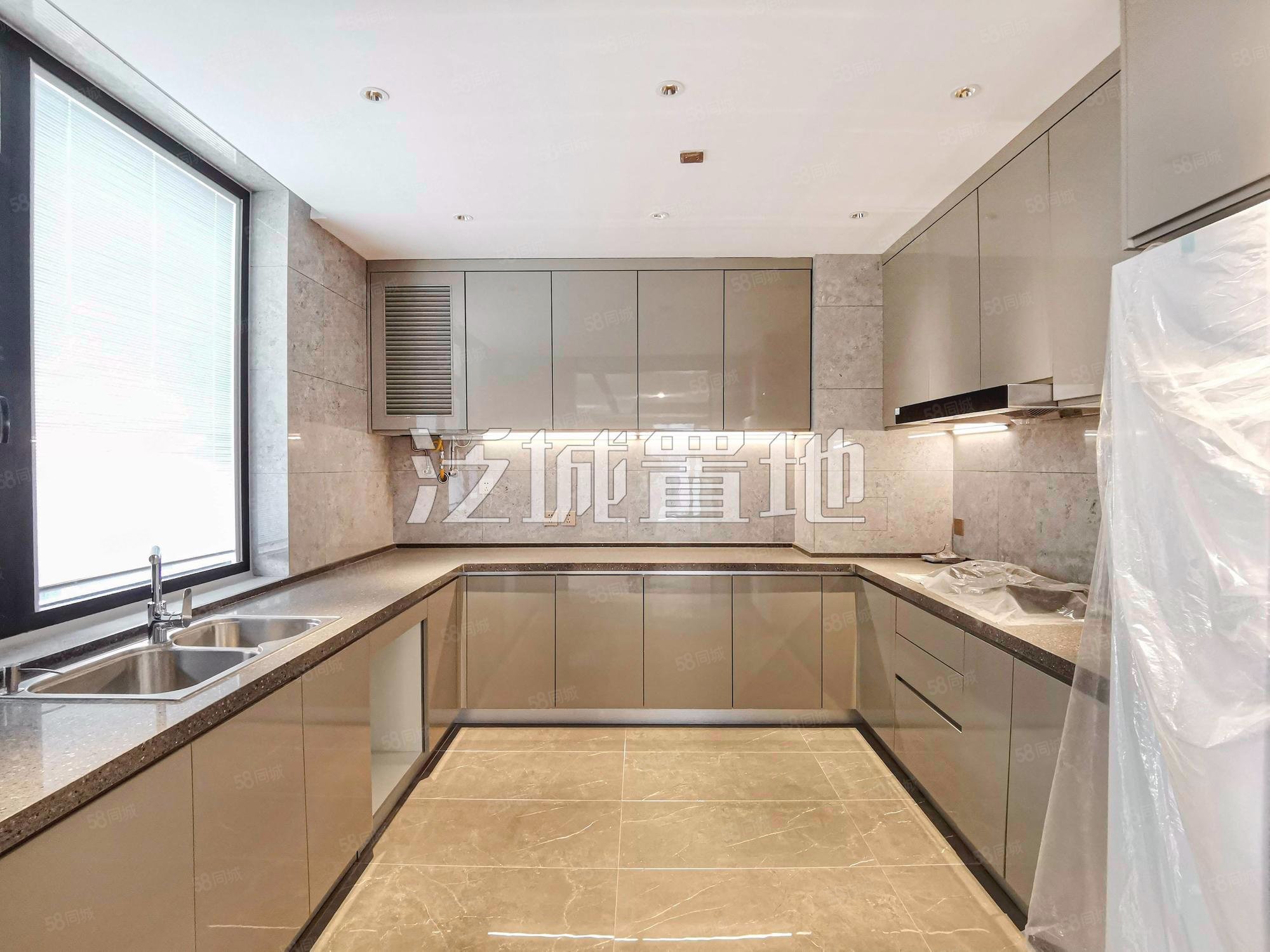 國瑞熙墅二區(qū)4室3廳3衛(wèi)418㎡南北1680萬