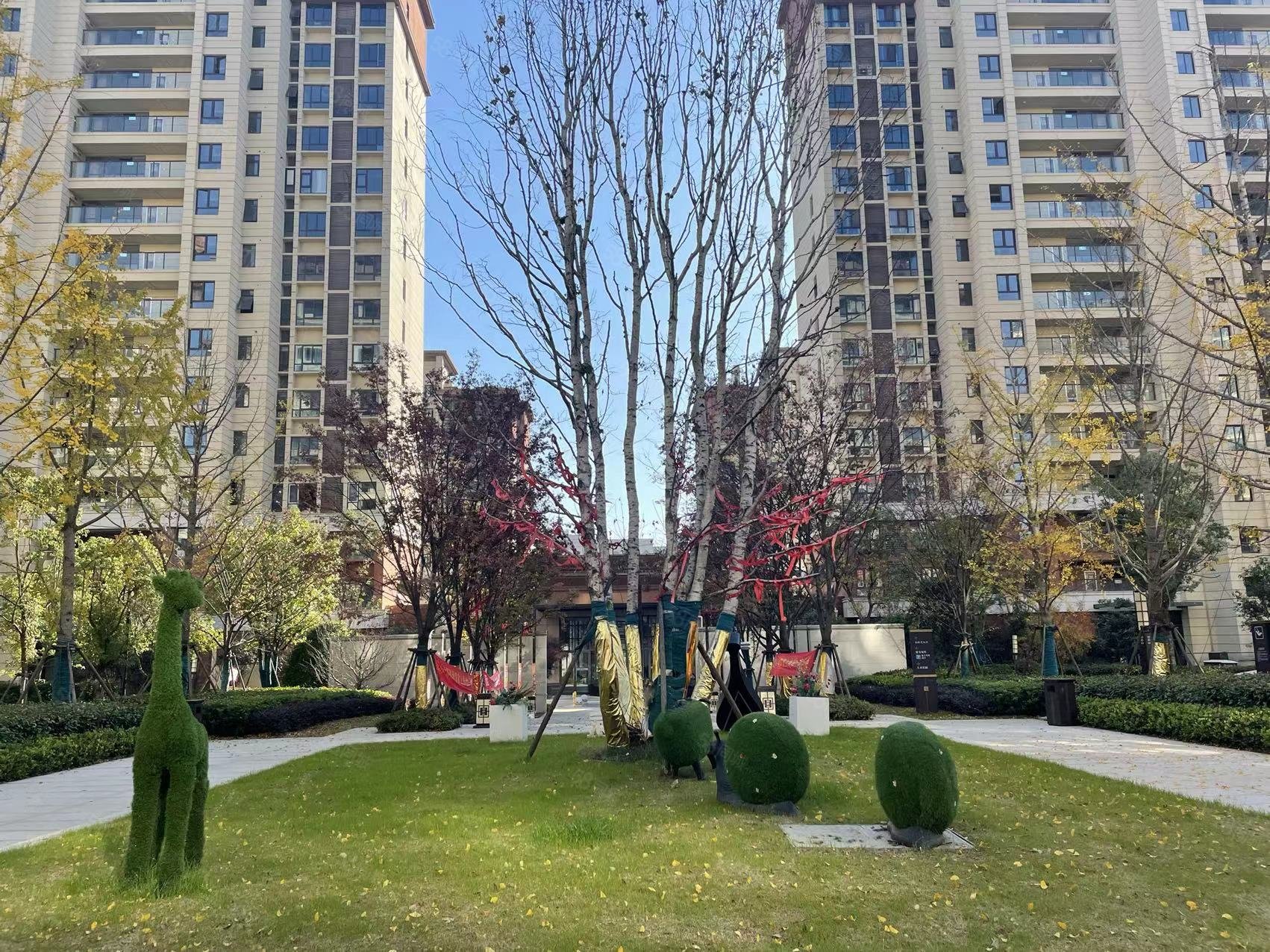 万创御香 毛坯三室,环境好,采光好 业主急售,万创御香山-淮南58同城