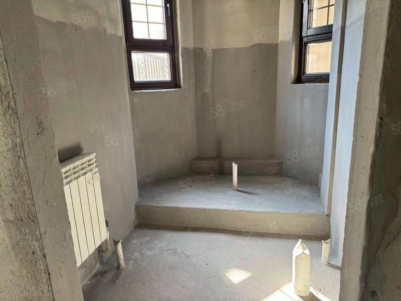 二手房>甘井子二手房>张家村二手房>中体奥林匹克花园(别墅)>800_600