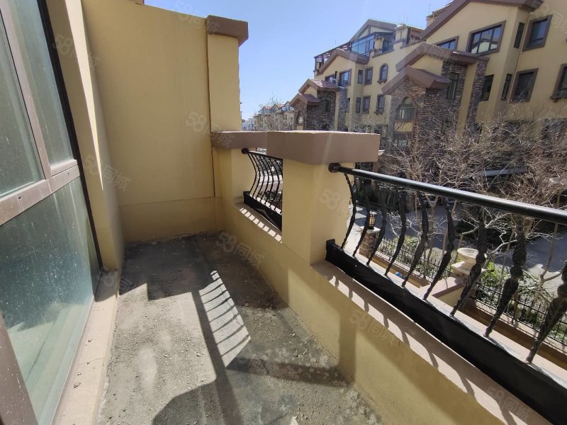 乐山原墅4室2厅2卫200㎡南北140万