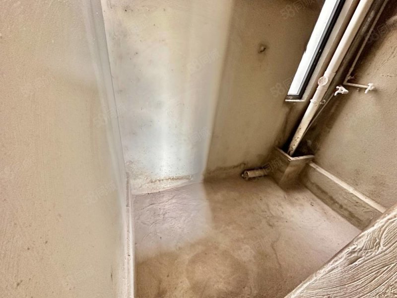 翡翠茗苑3室2厅2卫115㎡南北88.9万