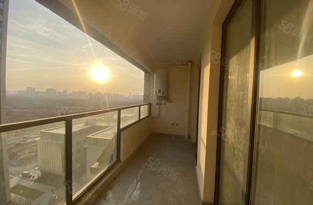 新房未住 三室双阳台 送车储 万达 城市领秀 碧桂园 理想城