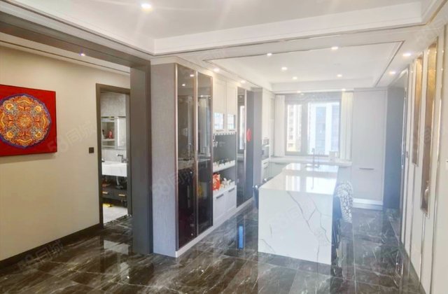 吾悦和府B区3室2厅143.39㎡150万二手房图片