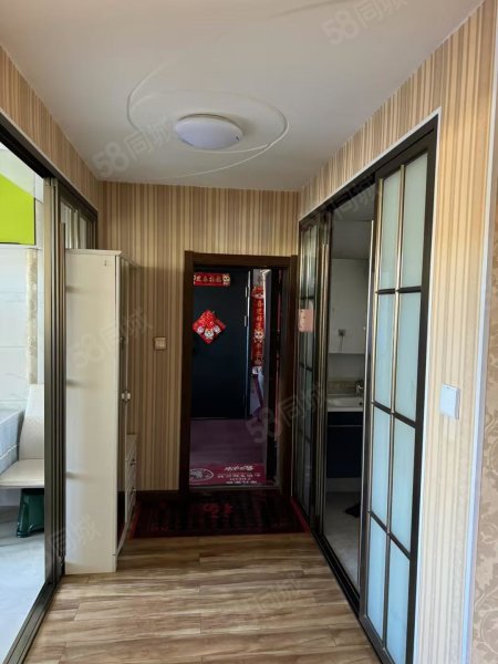 红旗建工一号楼2室1厅1卫80㎡南北23万