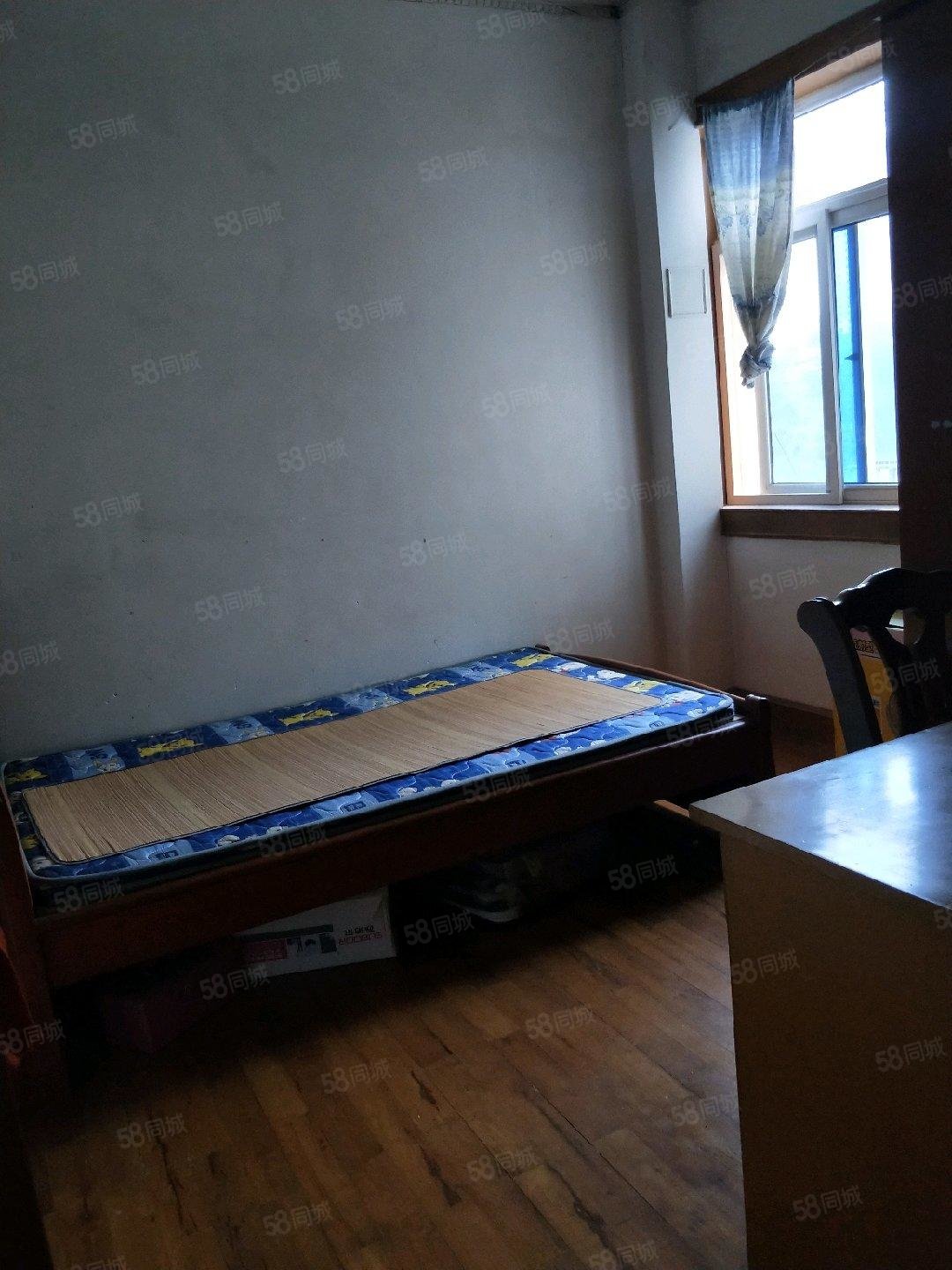 岩岭新村2室2厅2卫75㎡南北15万