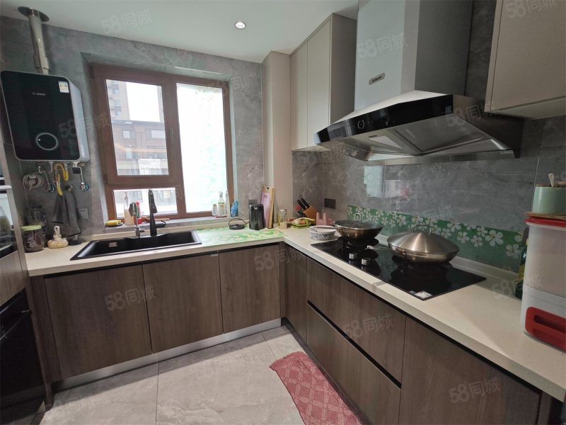 中南旭辉和樾 满二 双卫格局 南北通透 高楼层采光充足