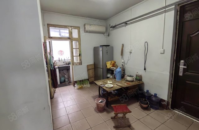 文轩总校，外国语，电业局三院，一楼带院，免大税，三室一厅，