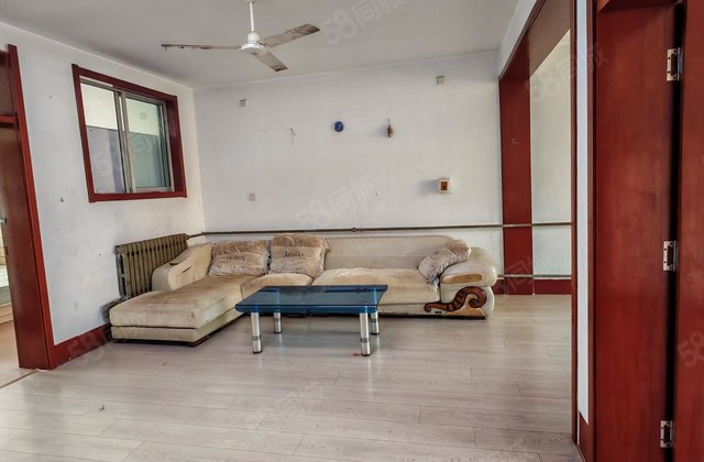 八中外国语文轩一中附近精装三室两厅 南北通透免大税 看房方便