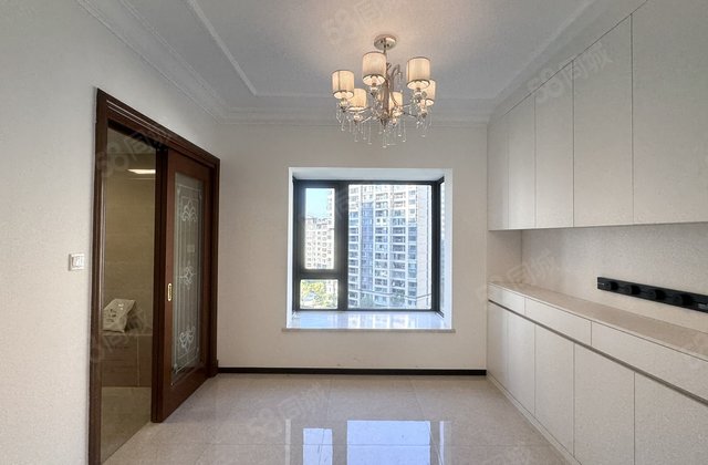 恒大御府4室2厅143㎡87万二手房图片