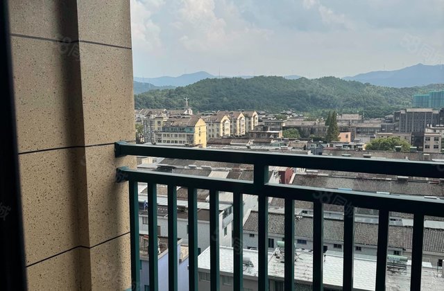 南馨苑一期3室2厅131.86㎡135万二手房图片