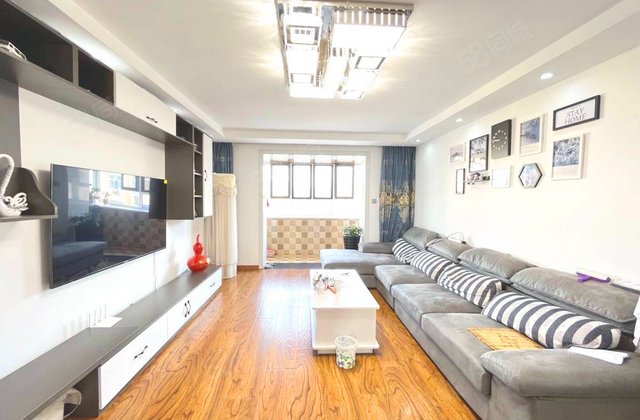 53街区3室2厅122.9㎡65万二手房图片