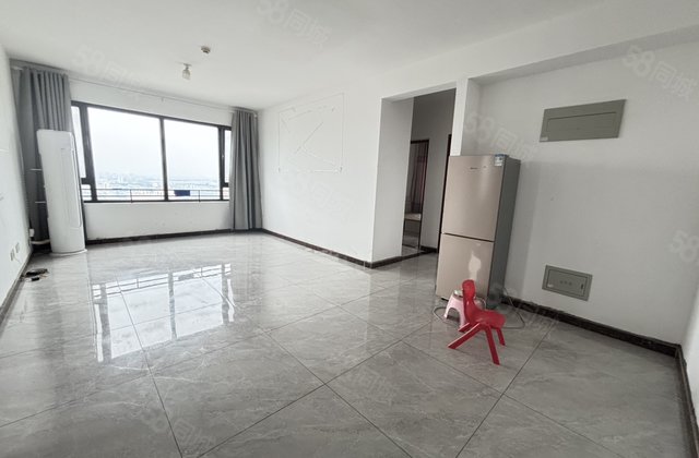 急售抢绿城百合，集美一品，带车位储藏室边户好楼层全明户型