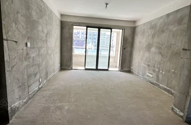 格巴小区3室1厅125㎡66万二手房图片