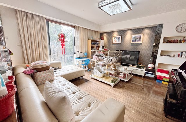 万科城市花园彩域3室2厅126㎡295万二手房图片