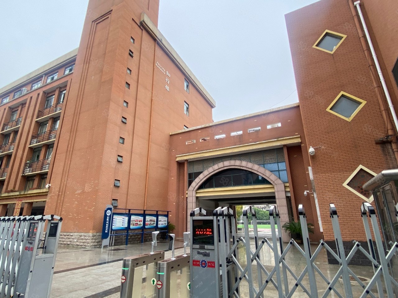 【10图】罍街旁 精装三房 一楼带大院子 采光充足,三十二中宿舍-合肥