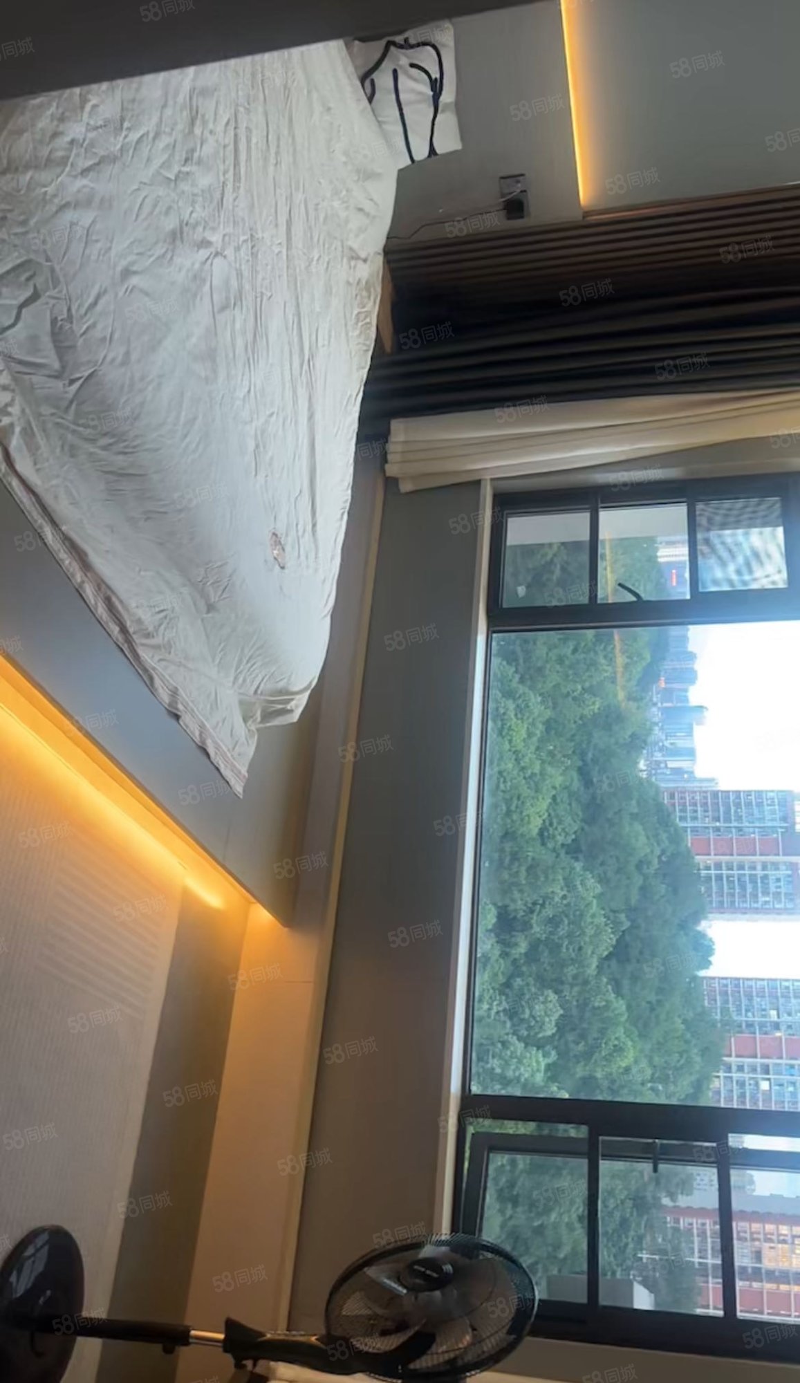 北湖豪苑6室3厅3卫300㎡南198万