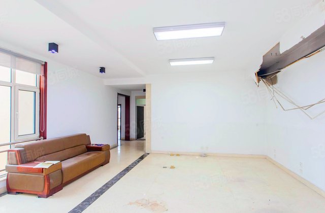 康居苑小区3室2厅173㎡200万二手房图片